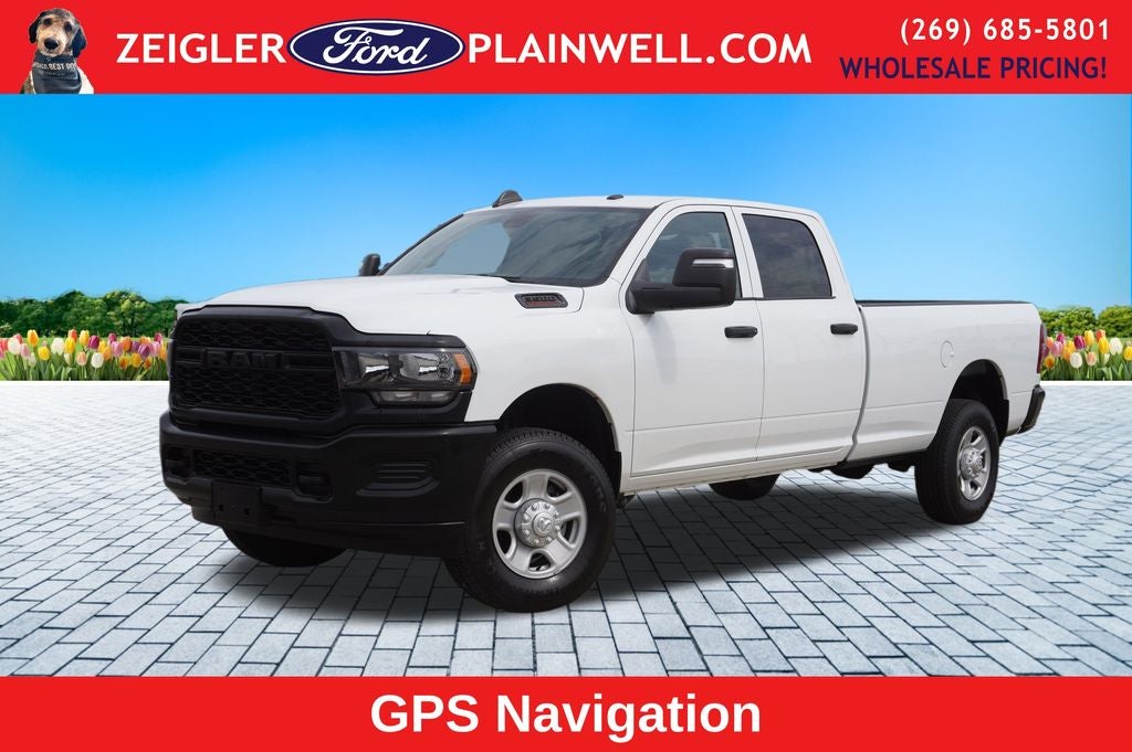 2023 RAM 3500 Tradesman 4x4 CREW CAB LONG BOX 6.4L V8 Navigation HD Vinyl