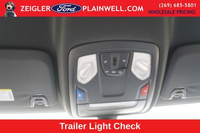 2023 RAM 3500 Tradesman 4x4 CREW CAB LONG BOX 6.4L V8 Navigation HD Vinyl