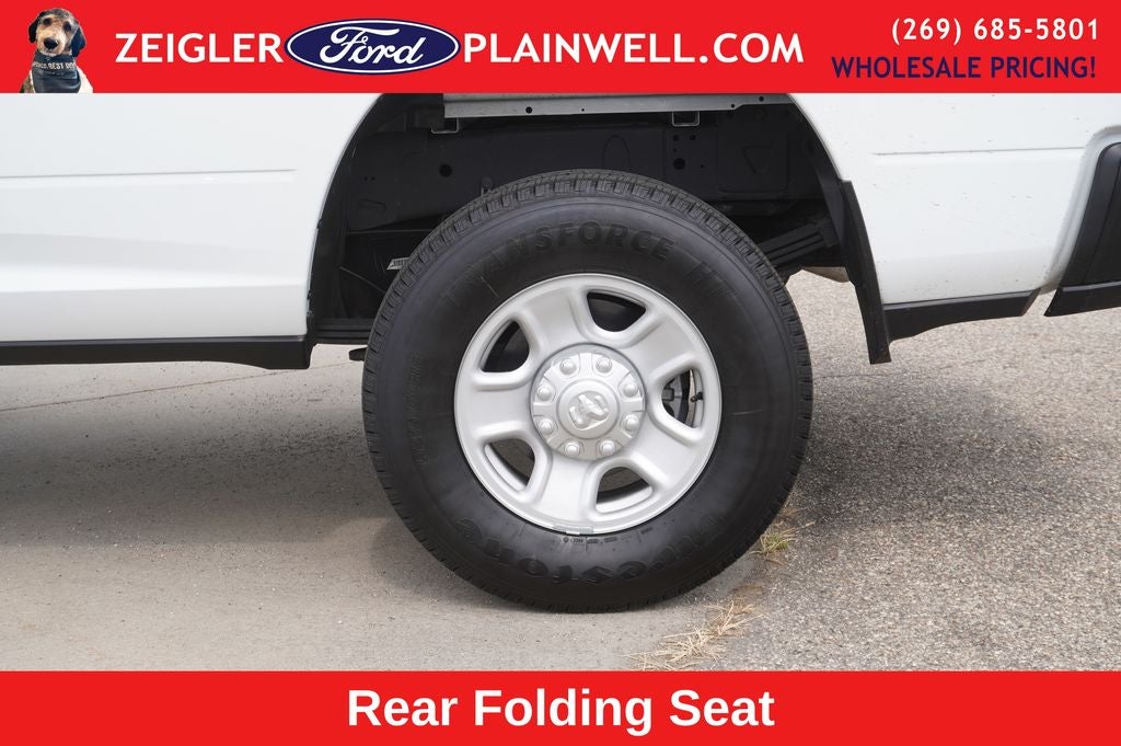 2023 RAM 3500 Tradesman 4x4 CREW CAB LONG BOX 6.4L V8 Navigation HD Vinyl