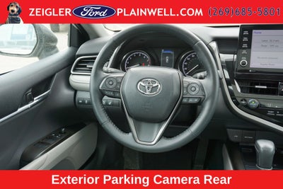 2022 Toyota Camry SE Power Moonroof Heated Combo Seats Rear Camera