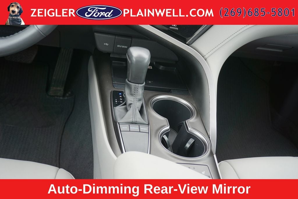 2022 Toyota Camry SE Power Moonroof Heated Combo Seats Rear Camera