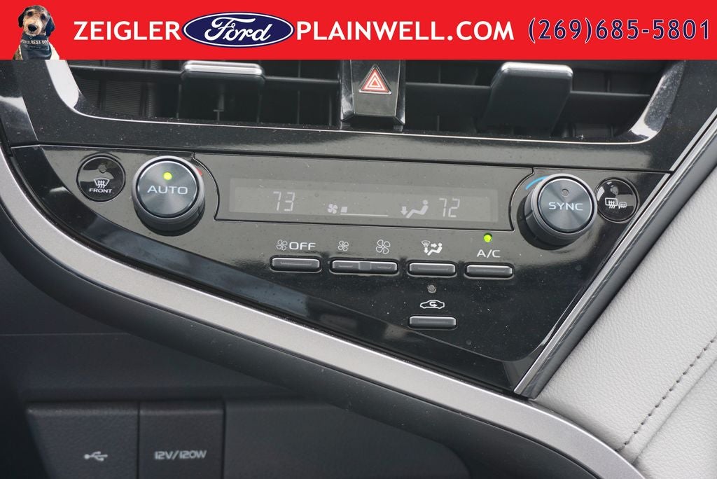 2022 Toyota Camry SE Power Moonroof Heated Combo Seats Rear Camera