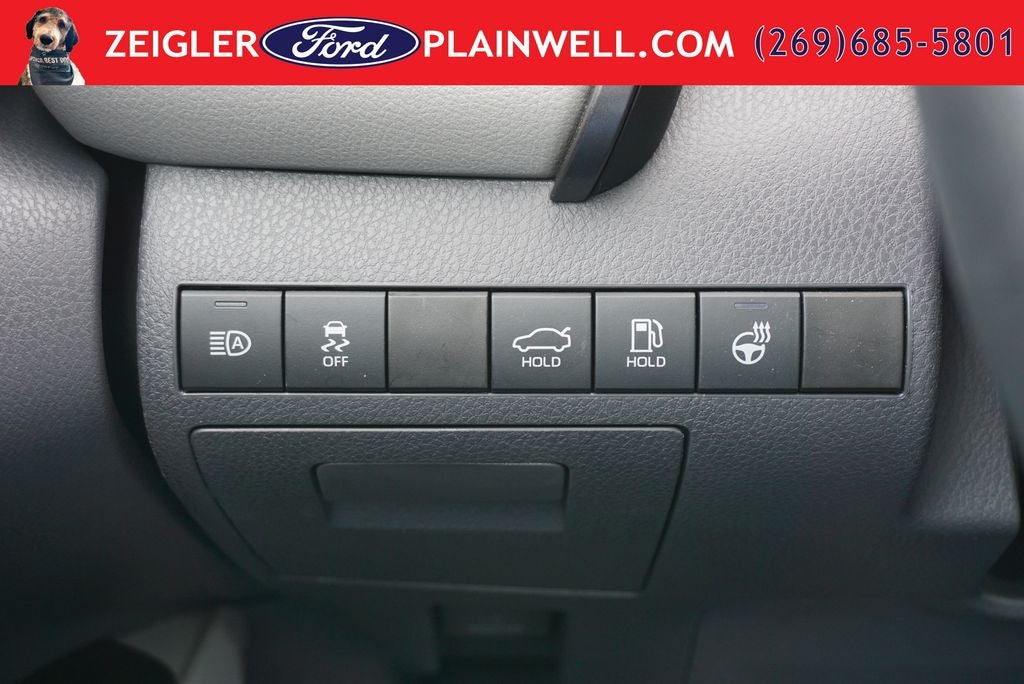 2022 Toyota Camry SE Power Moonroof Heated Combo Seats Rear Camera