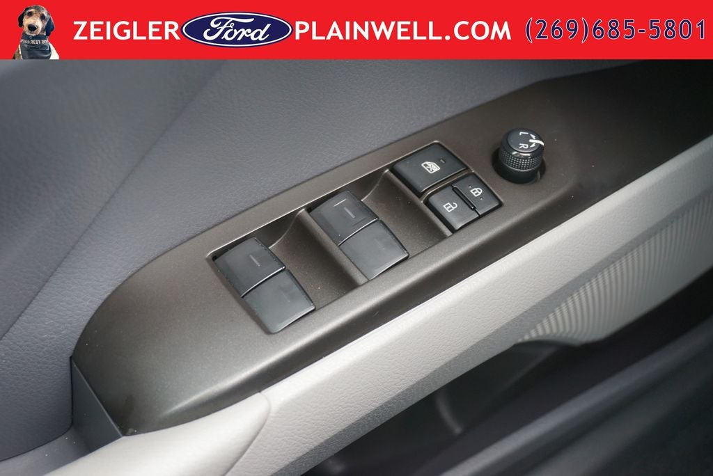 2022 Toyota Camry SE Power Moonroof Heated Combo Seats Rear Camera