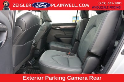 2025 Toyota Highlander Hybrid Platinum