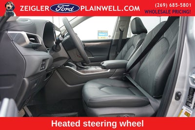 2025 Toyota Highlander Hybrid Platinum