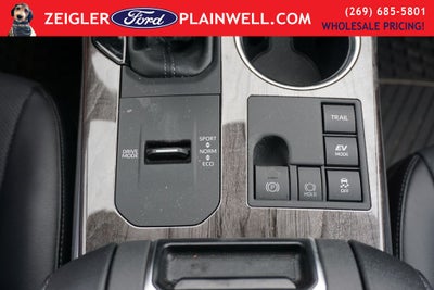 2025 Toyota Highlander Hybrid Platinum