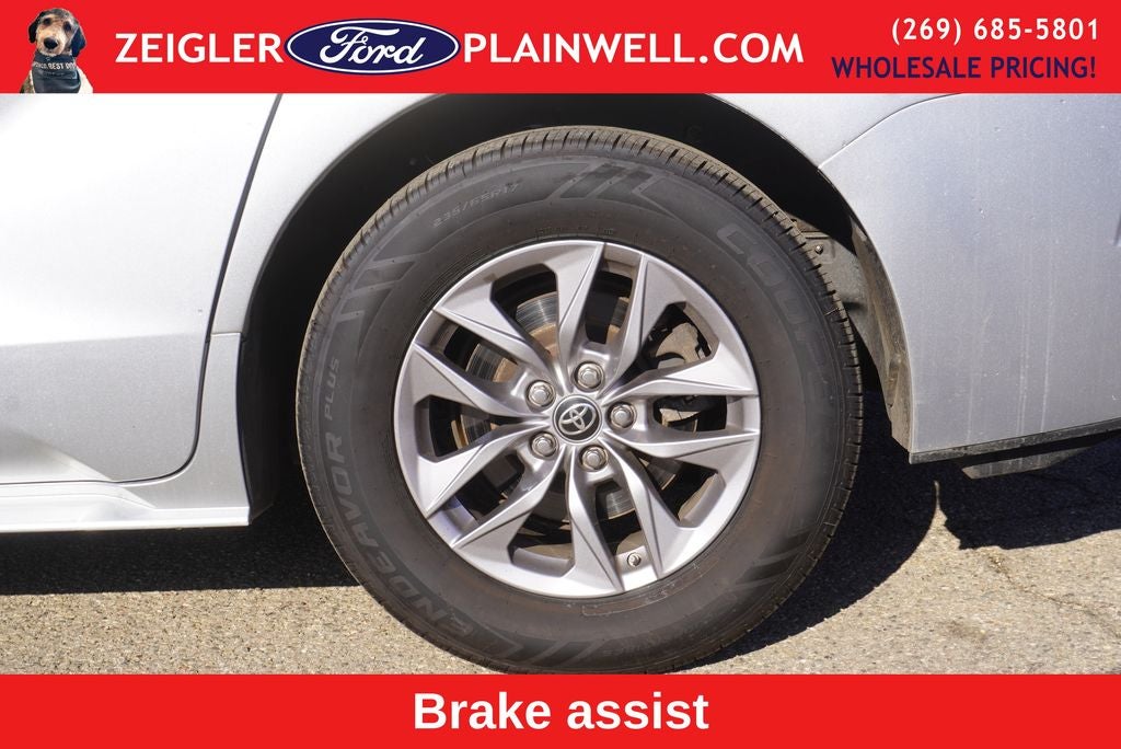 2021 Toyota Sienna LE 8 Passenger