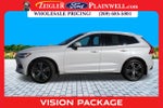 2018 Volvo XC60 T6 Momentum AWD Pano Roof NAV H Leather Vision & Advanced HUD