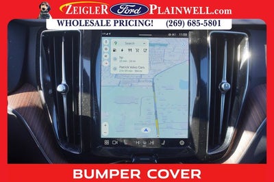 2023 Volvo XC60 Recharge Plug-In Hybrid T8 Plus Dark Theme