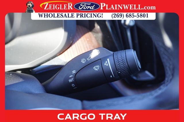 2023 Volvo XC60 Recharge Plug-In Hybrid T8 Plus Dark Theme