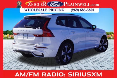 2023 Volvo XC60 Recharge Plug-In Hybrid T8 Plus Dark Theme