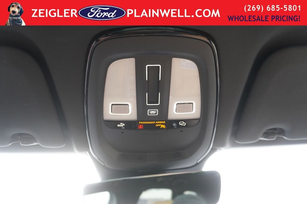 2023 Volvo XC60 B5 Ultimate Bright Theme