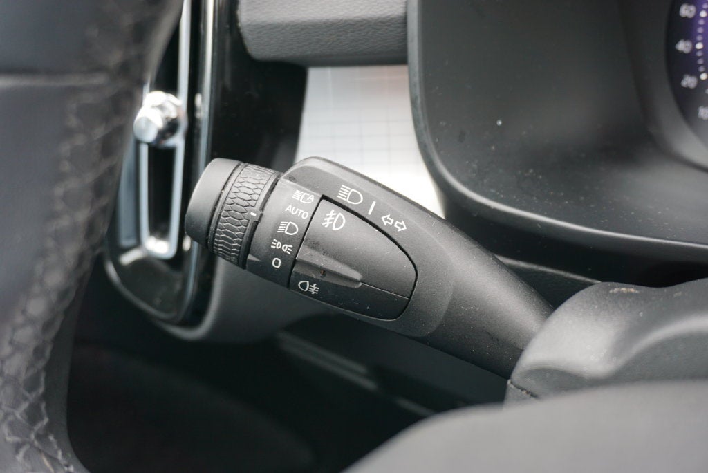 2024 Volvo XC40 B5 Core