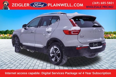 2024 Volvo XC40 B5 Core AWD