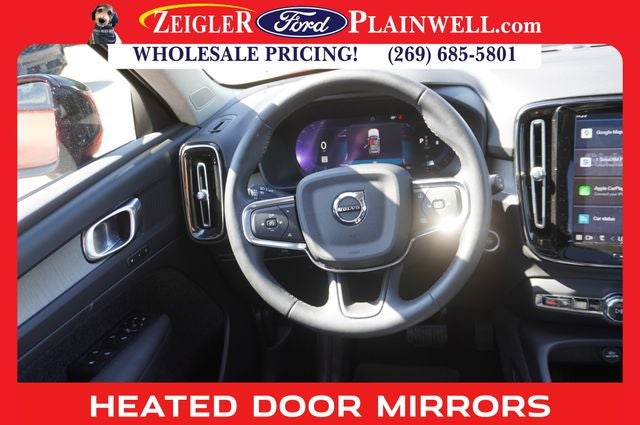 2023 Volvo XC40 B5 Plus Dark Theme AWD HEATED LEATHER POWER MOONROOF NAV