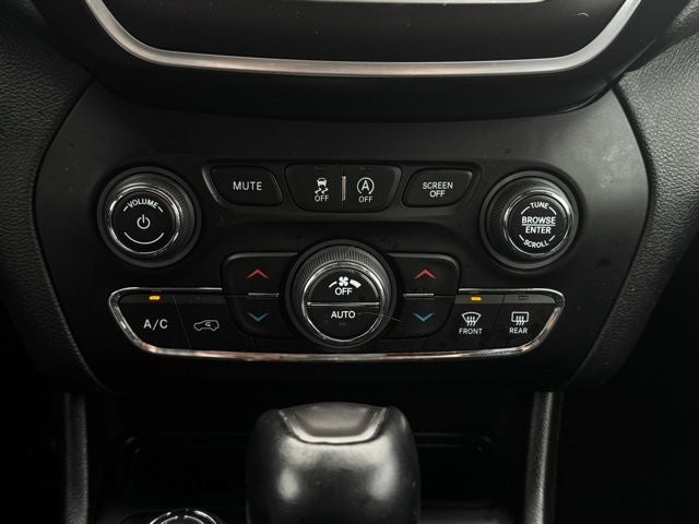 2021 Jeep Cherokee Latitude Lux 4X4