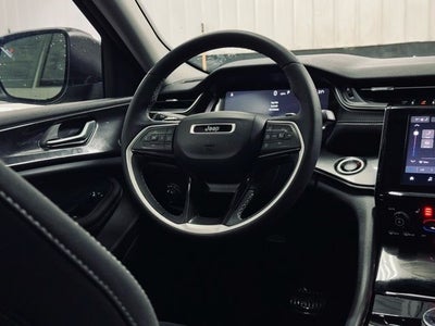 2023 Jeep Grand Cherokee Laredo 4x4