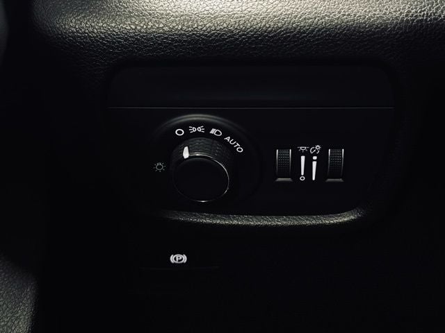 2023 Jeep Grand Cherokee Laredo 4x4