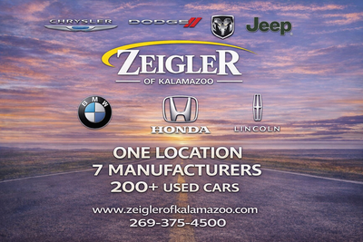 2023 Jeep Grand Cherokee Laredo 4x4