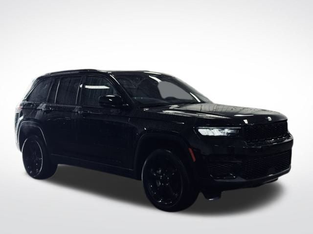 2023 Jeep Grand Cherokee Altitude 4x4