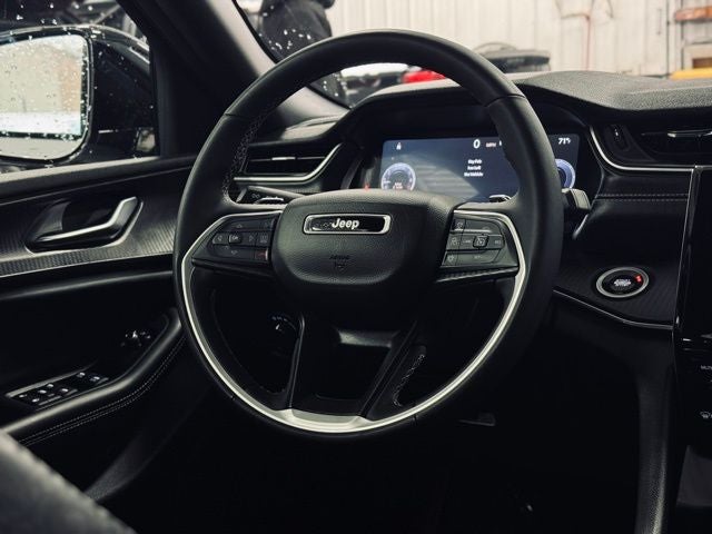 2025 Jeep Grand Cherokee Altitude 4x4