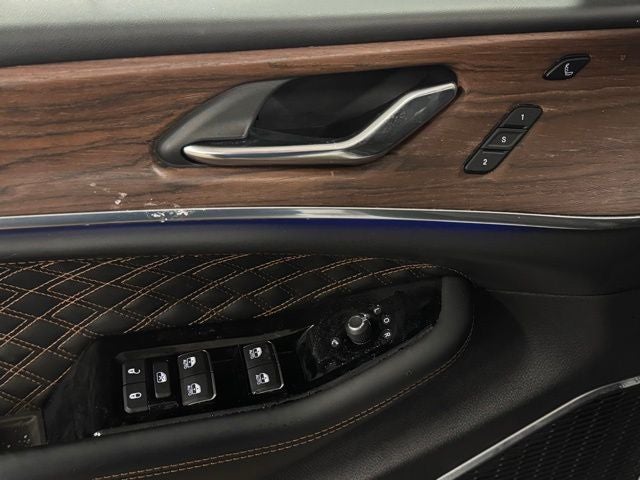 2025 Jeep Grand Cherokee Summit 4x4