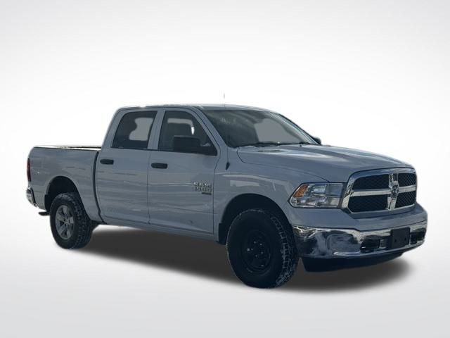 2022 RAM 1500 Classic Tradesman Crew Cab 4x4 5'7' Box
