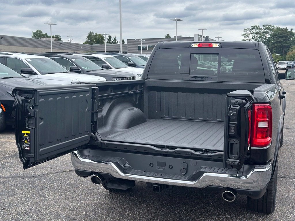 2027 RAM 1500 Big Horn/Lone Star