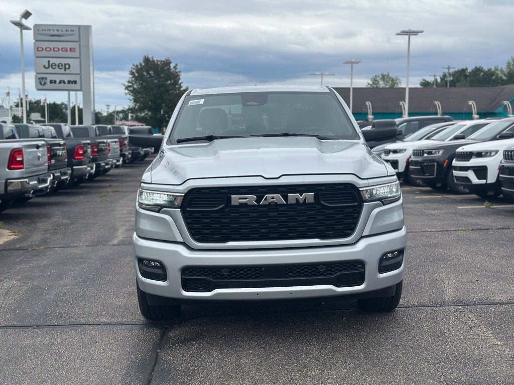 2027 RAM 1500 Big Horn/Lone Star