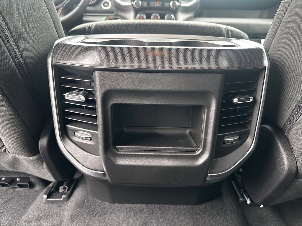 2027 RAM 1500 Big Horn/Lone Star