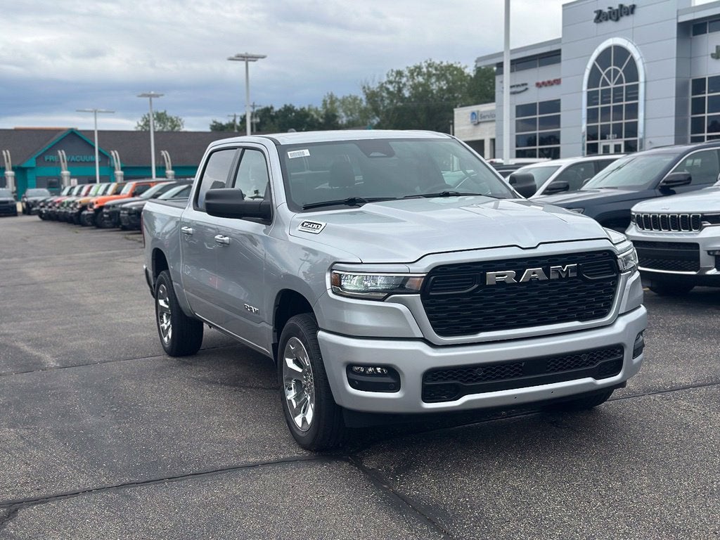 2027 RAM 1500 Big Horn/Lone Star