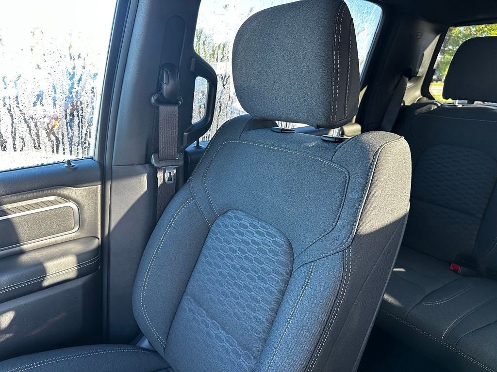 2027 RAM 1500 Big Horn/Lone Star