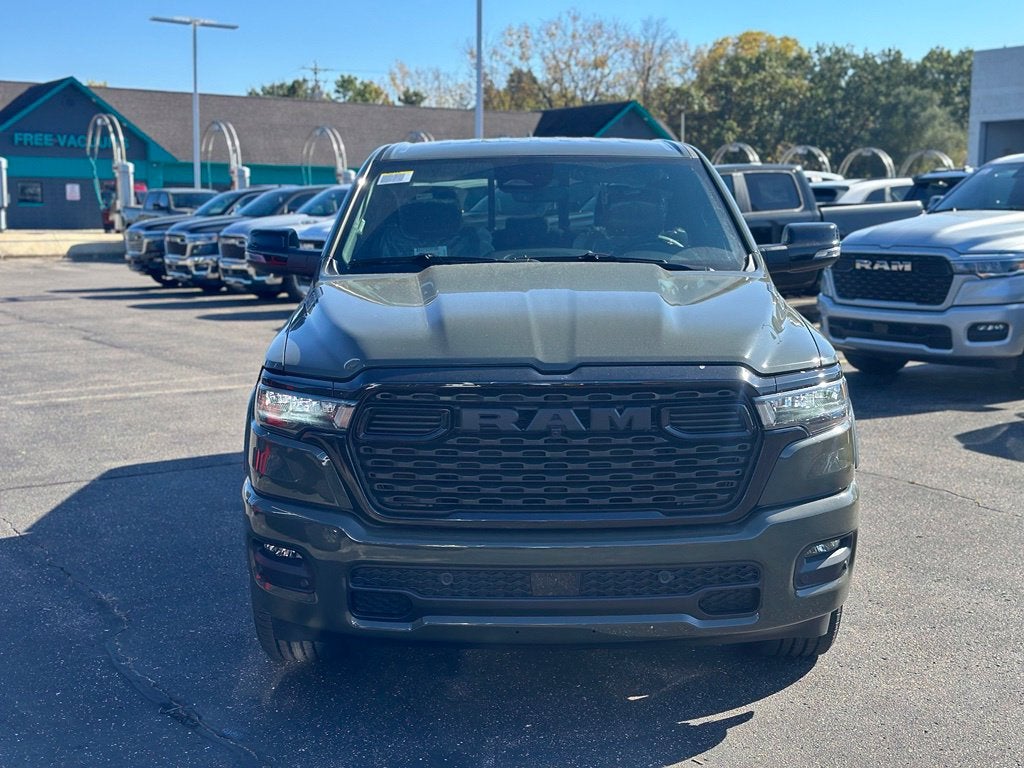 2027 RAM 1500 Big Horn/Lone Star