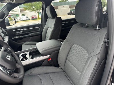 2027 RAM 1500 Big Horn/Lone Star