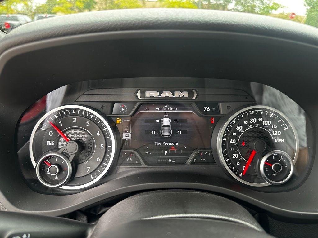 2027 RAM 1500 Big Horn/Lone Star