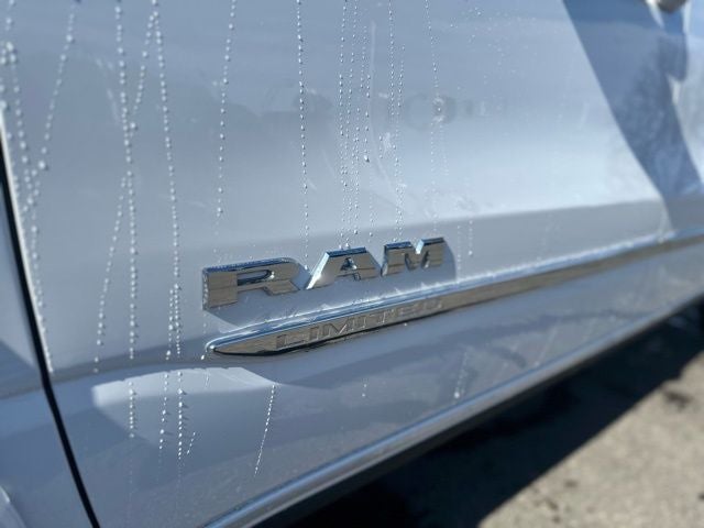 2026 RAM 1500 RAM 1500 LIMITED CREW CAB 4X4 5'7' BOX