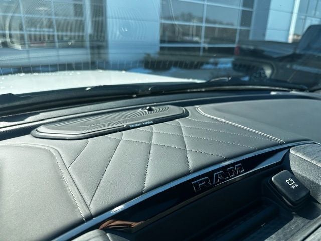 2026 RAM 1500 RAM 1500 LIMITED CREW CAB 4X4 5'7' BOX