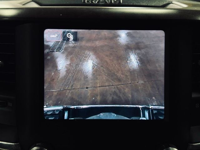 2022 RAM 1500 Laramie Crew Cab 4x4 5'7' Box