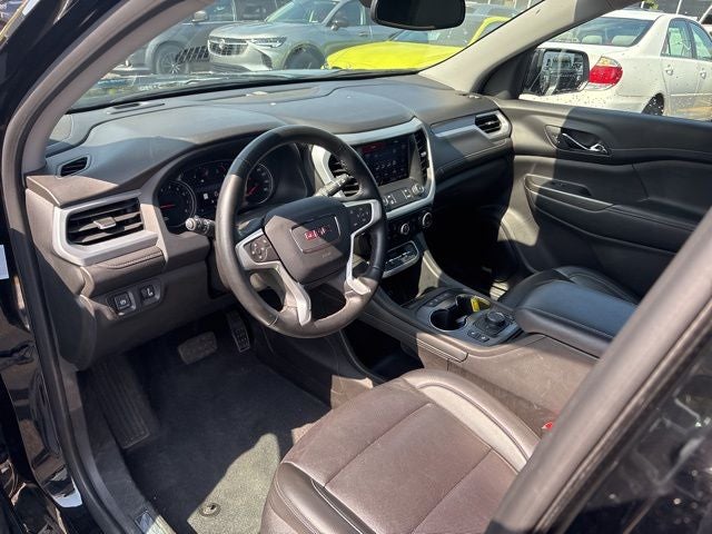 2023 GMC Acadia AWD SLT