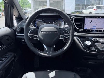 2027 Chrysler Pacifica PACIFICA SELECT