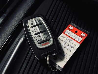 2025 Chrysler Pacifica Limited