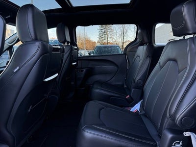 2026 Chrysler Pacifica PACIFICA SELECT AWD