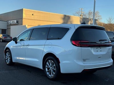 2026 Chrysler Pacifica PACIFICA SELECT AWD