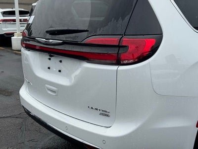 2026 Chrysler Pacifica PACIFICA LIMITED AWD