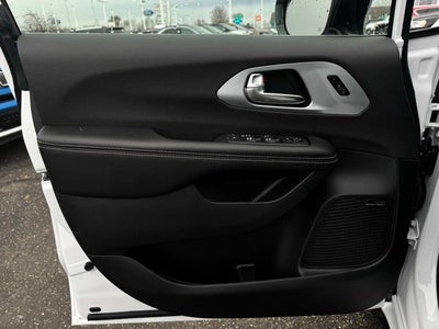 2026 Chrysler Pacifica PACIFICA LIMITED AWD