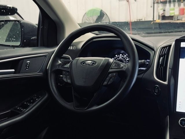 2023 Ford Edge SE