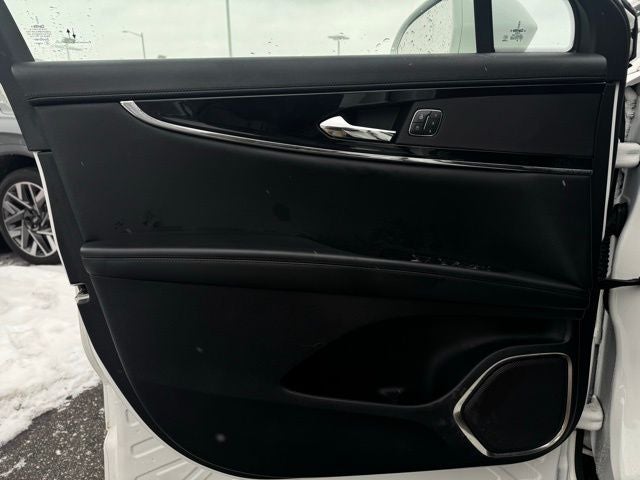 2022 Lincoln Nautilus Standard