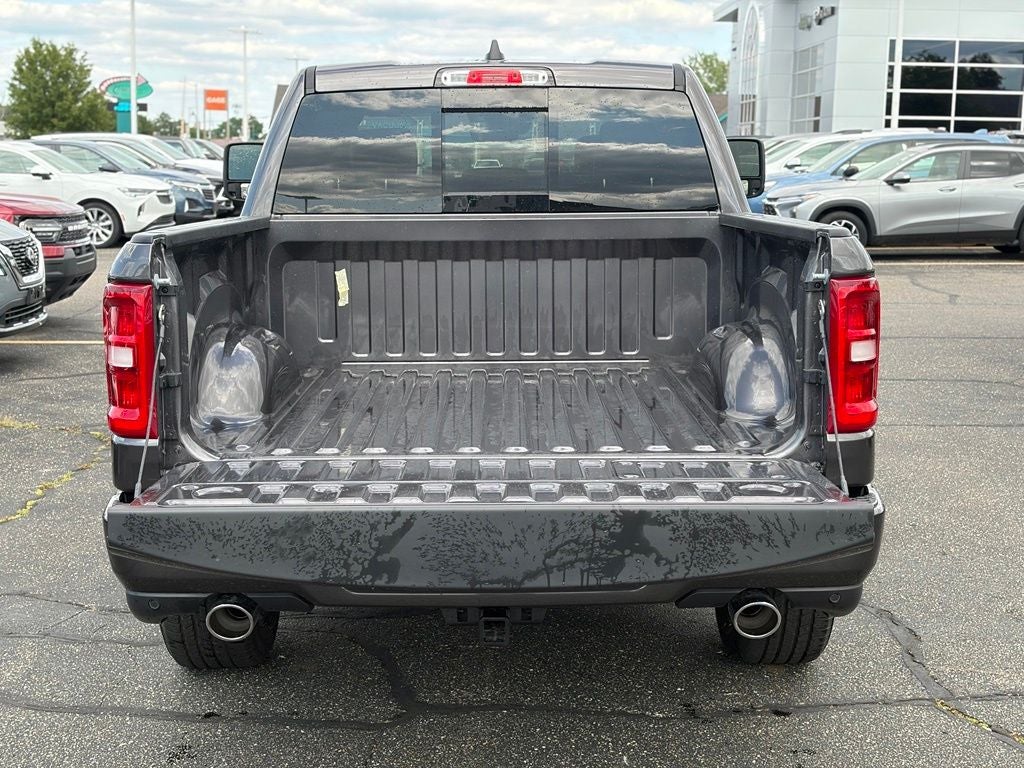 2026 RAM 1500 RAM 1500 LARAMIE CREW CAB 4X4 5'7' BOX