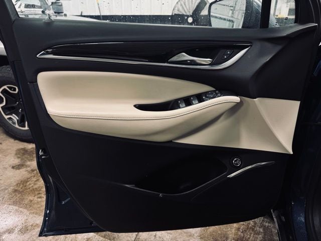 2023 Buick Enclave Essence AWD